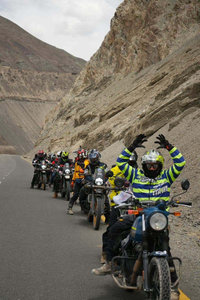 Every Motorcycle Hand Signal You Need to Know (+ Group Ride Rules)